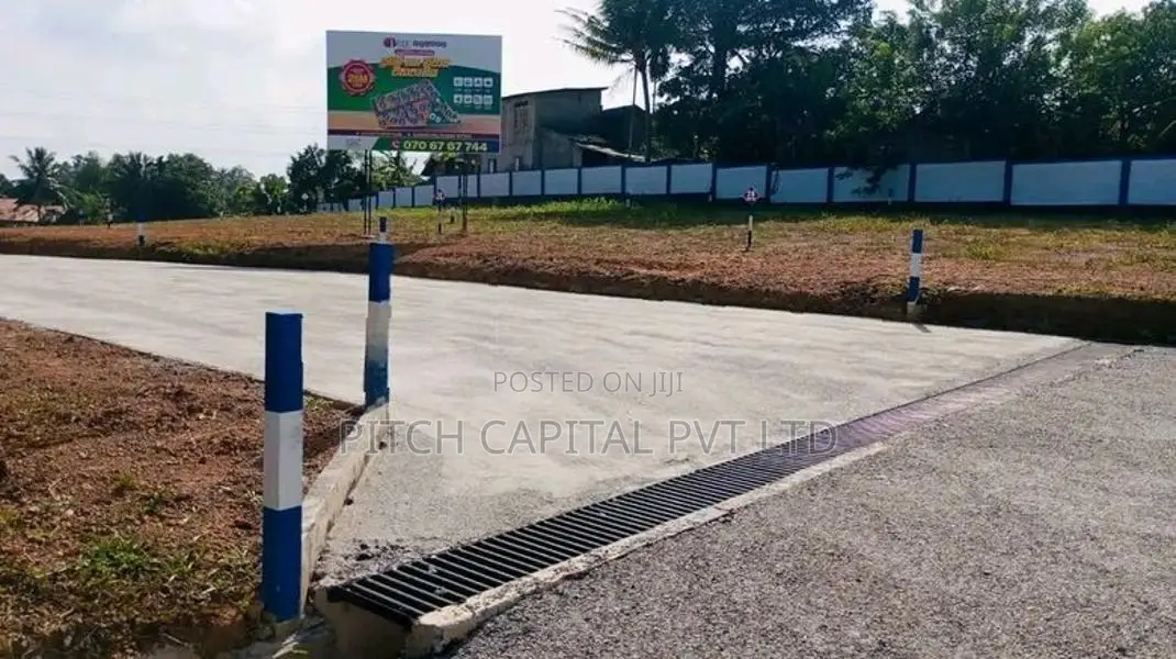 Kaluaggla Leisure World Water Park Near Land for Sale