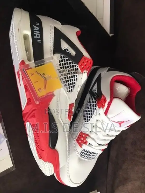 Nike Air Jordan 4 Retro Sneakers
