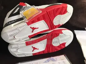 Nike Air Jordan 4 Retro Sneakers