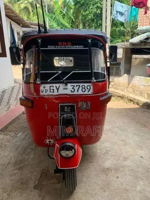 Bajaj RE 2002