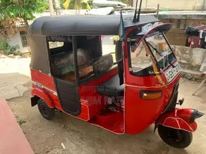 Bajaj RE 2002