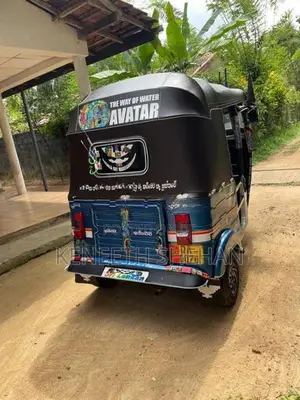 Bajaj RE 2005