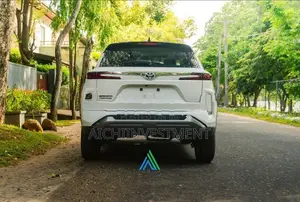 Toyota Hyryder v 2026