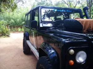 Land Rover Defender Body