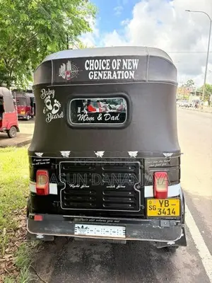Bajaj RE 2010