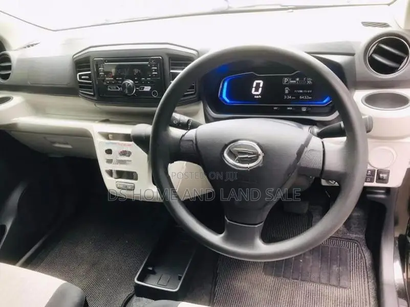 Daihatsu Mira X 2024