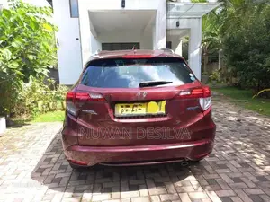 Honda Vezel 2015
