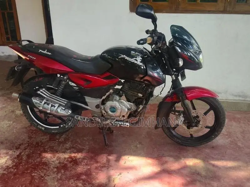 Bajaj Pulsar 150 2017