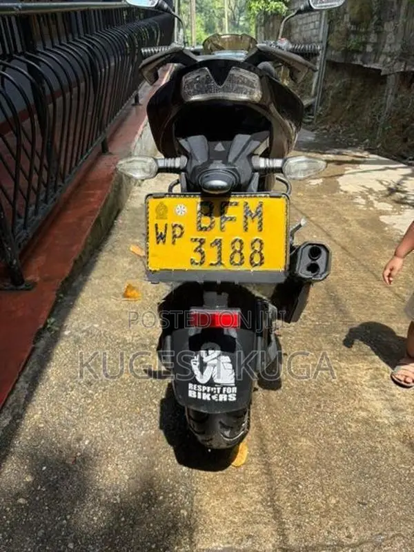 TVS Apache RTR 200 4v 2017