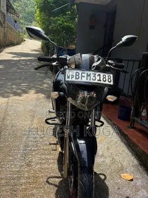 TVS Apache RTR 200 4v 2017