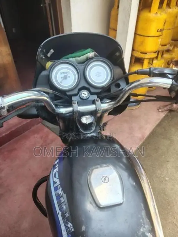 Bajaj Platina 125 2012