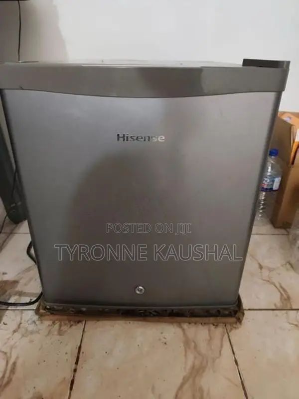 Hisense Mini Bar 42L Refrigerator
