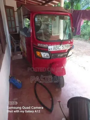 TVS King බේකරි කැබ්න් 2015