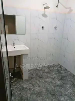 පොල්ගොල්ල Room for Rent (ගැහැණු ළමුන් සඳහා)