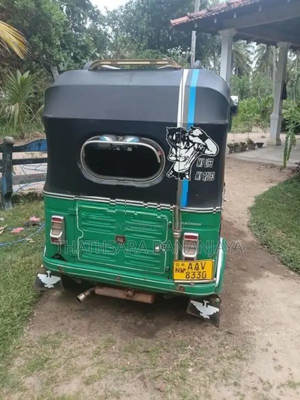Bajaj RE 2014