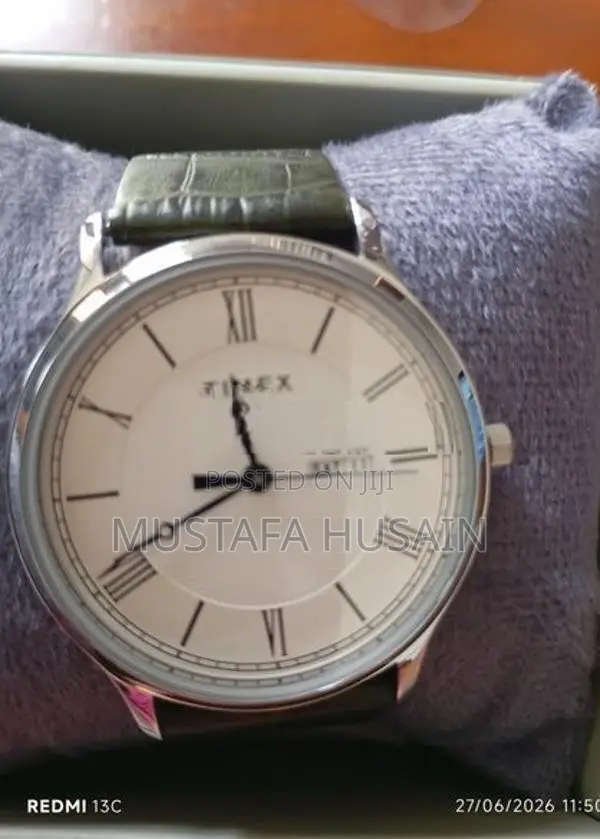 Timex Men's Analog Watch White Dial with Green Leather Strap