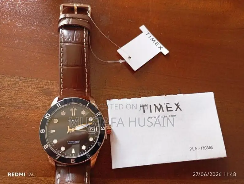 Timex Men's Analog Watch Black Dial Brown Leather Brand New