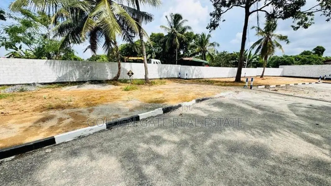 Mahabage Land for Sale