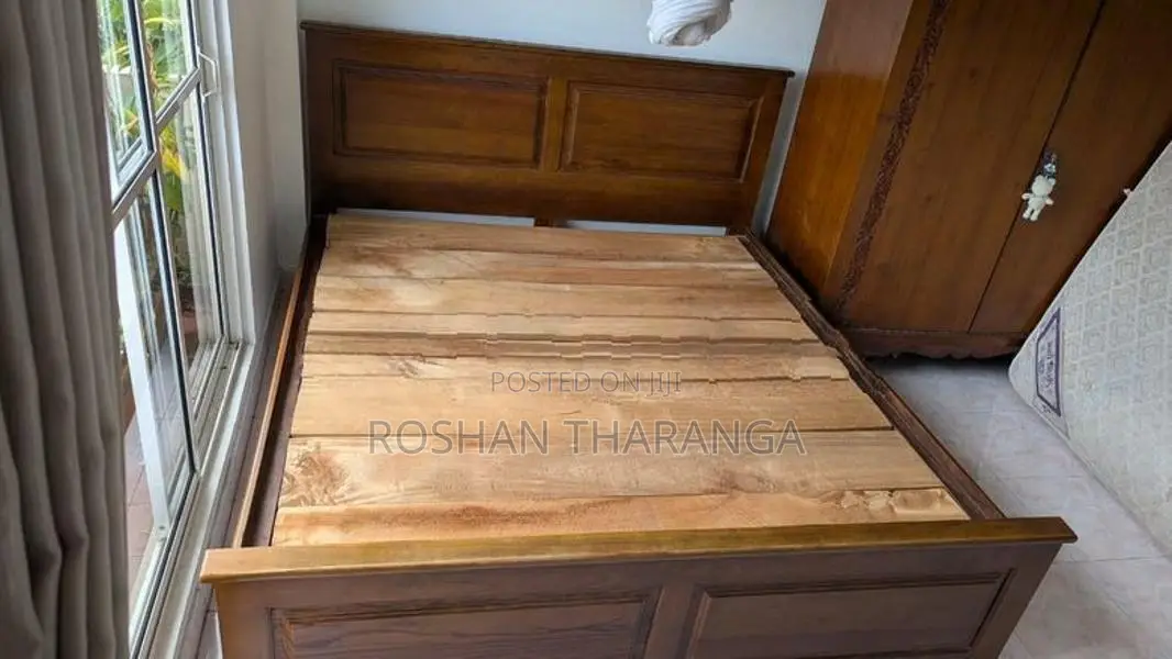 King size Bed with Side Table (Teak)