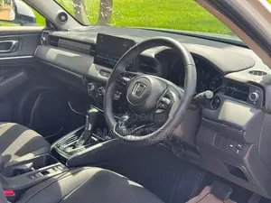 Honda Vezel Z Premium 2025