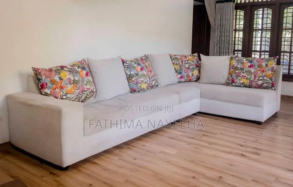 Arpico Sofa Set