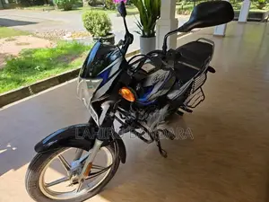 Bajaj CT100 2026