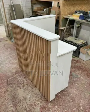 Reception table