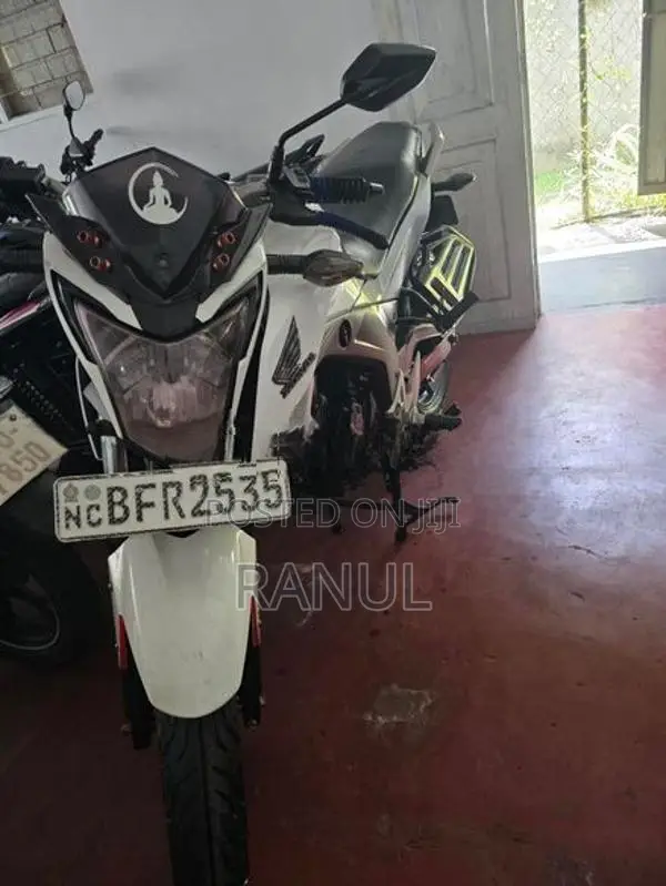 Honda CB Hornet 2017