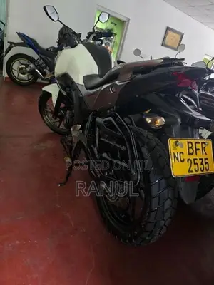 Honda CB Hornet 2017