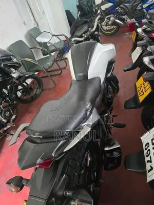 Honda CB Hornet 2017