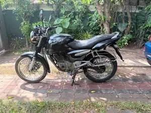 Bajaj Pulsar 150 2004