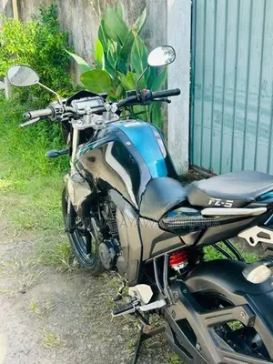 Yamaha FZs V2 2017