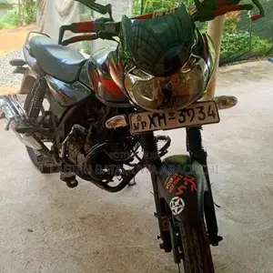 Bajaj Discover 125 Motorbike 2012