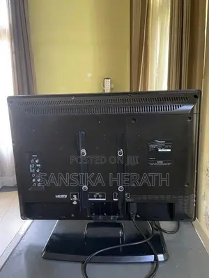 Hitachi LCD TV 20"