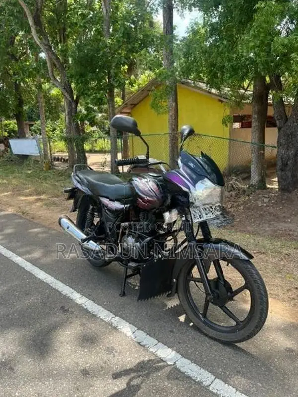 Bajaj Discover 2017
