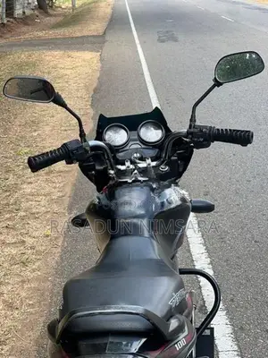 Bajaj Discover 2017