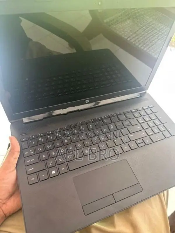 HP Laptop 15 (AMD A4 / 4GB RAM Windows 10 Pro)