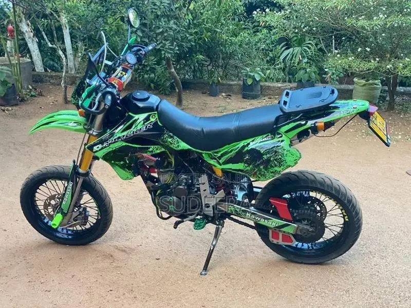 Kawasaki D Tracker 2006