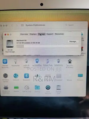 Apple MacBook Air A1466 (8GB / 256GB)
