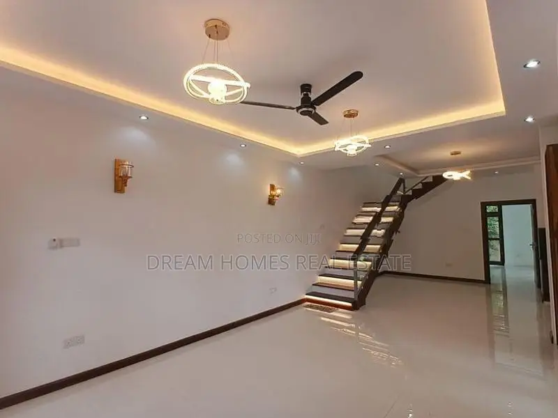 Luxury Beautiful New 2 ,story House for Sale Pannipitiya