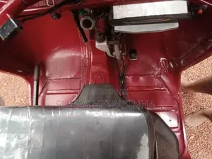 Bajaj RE 2000