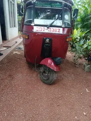 Bajaj RE 2000