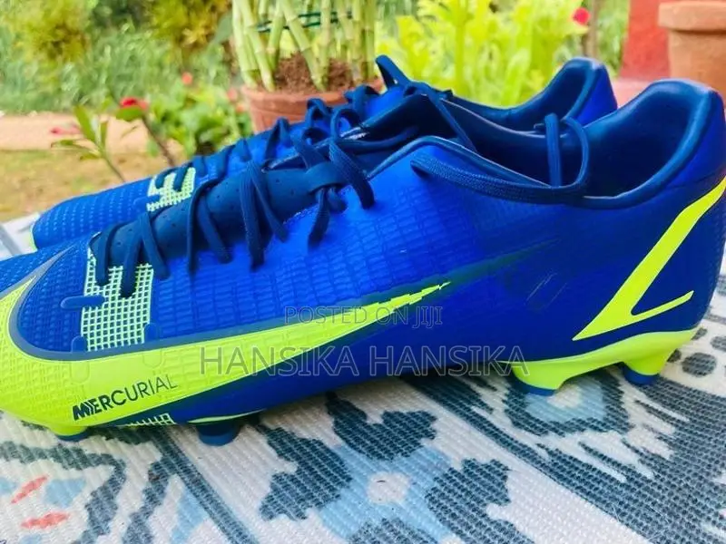 Sport shoe