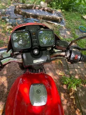 Suzuki GS 125 1992
