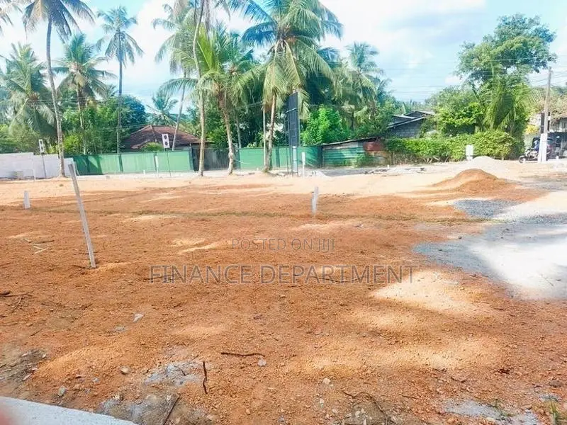 Galawilawatte Valuable land for sale Near Kottawa Highway - Homagama