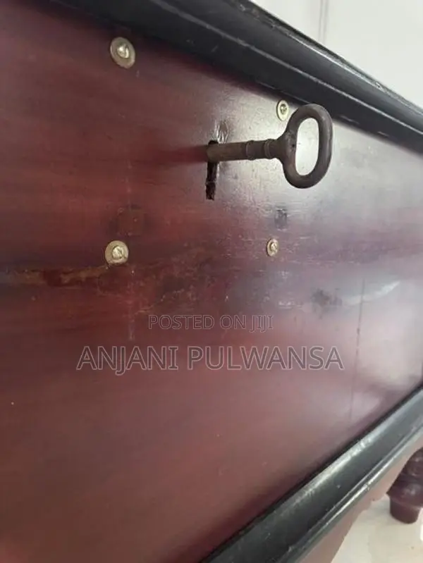 Antique Pettagama