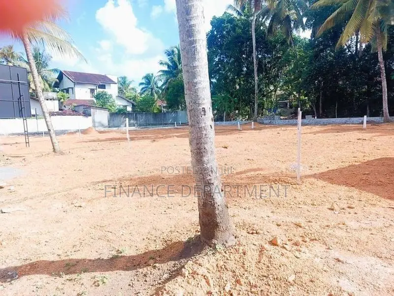 Galawilawatte Valuable land for sale Near Kottawa Highway - Homagama