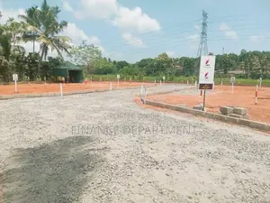 කඳන ගනේමුල්ල පාරෙන් පදිංචියට හොදම තැනක් වෙල් යායකට මුහුණලා