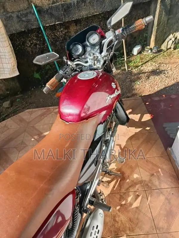 Bajaj Pulsar 180 2006