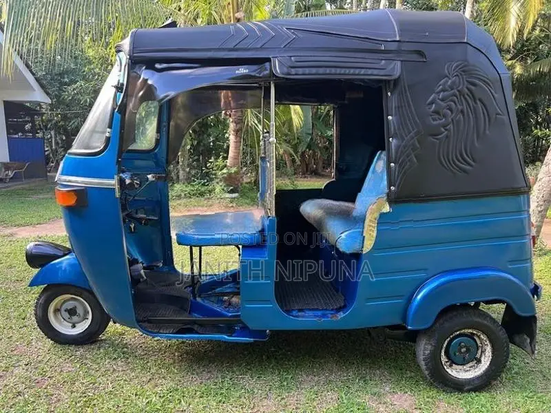 Bajaj RE 2003